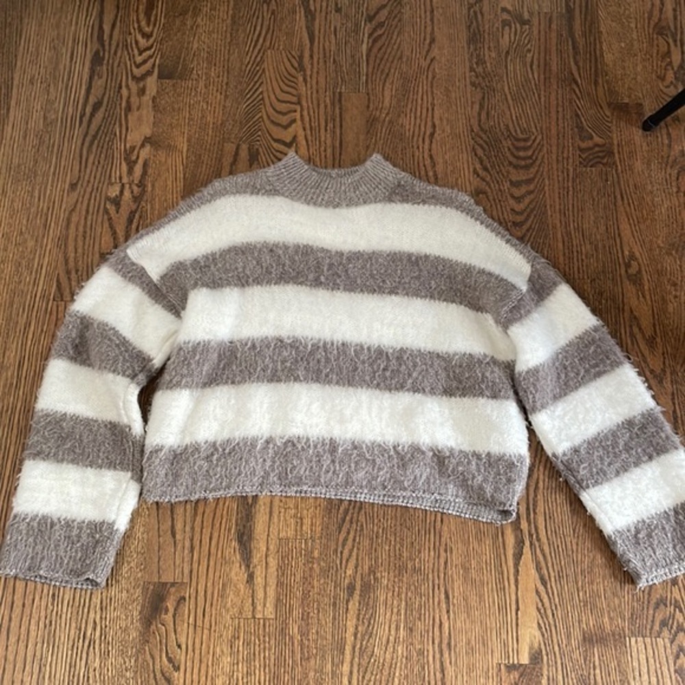 Express sweatshirt